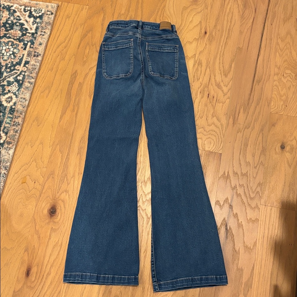 American Eagle Outfitters Flare Jeans - Picture 2 of 3